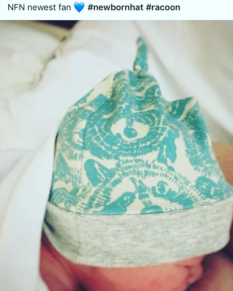 Knot Hat in Newborn: Stripes with Ladybug Rim
