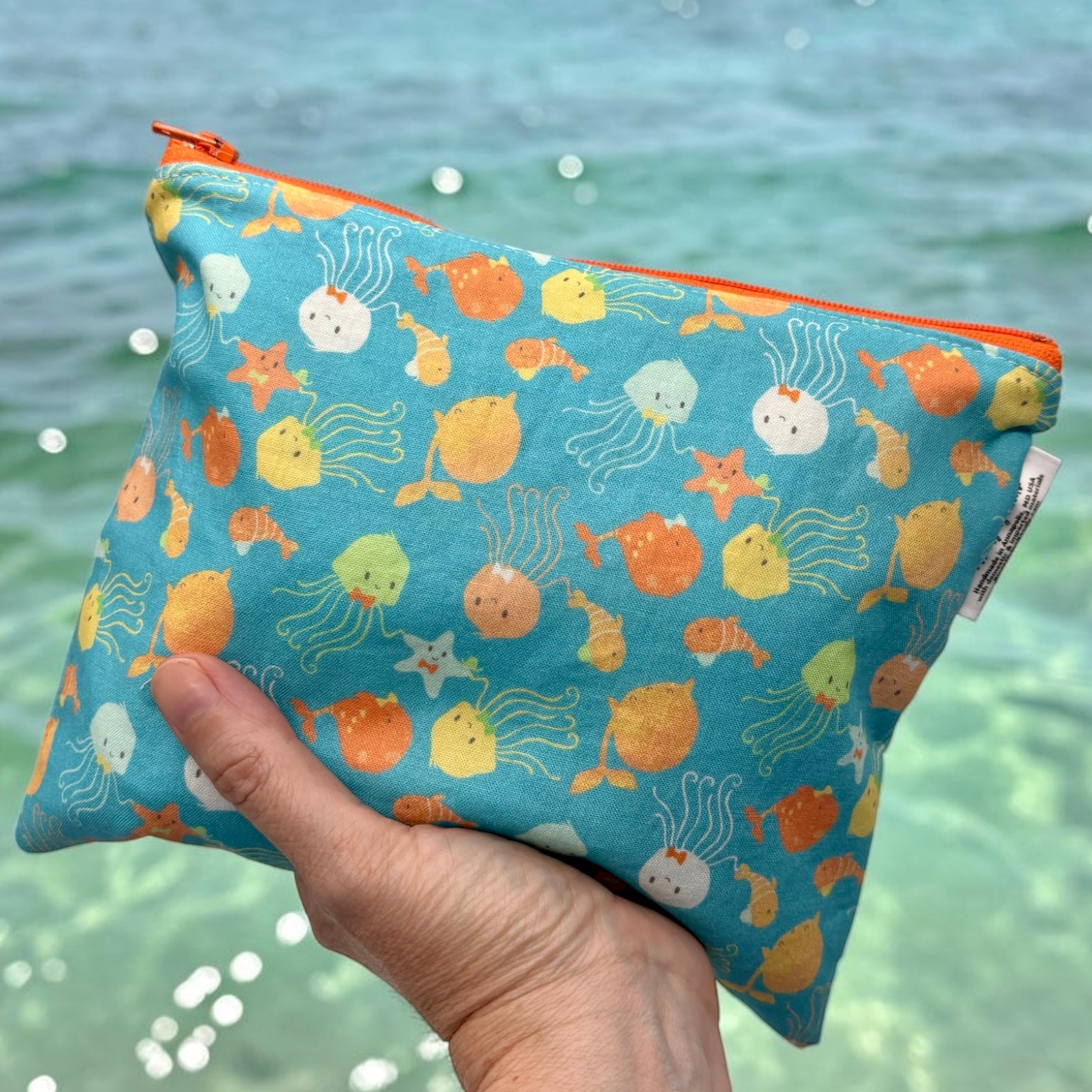 Sandwich Sized Reusable Zippered Bag Jellyfish