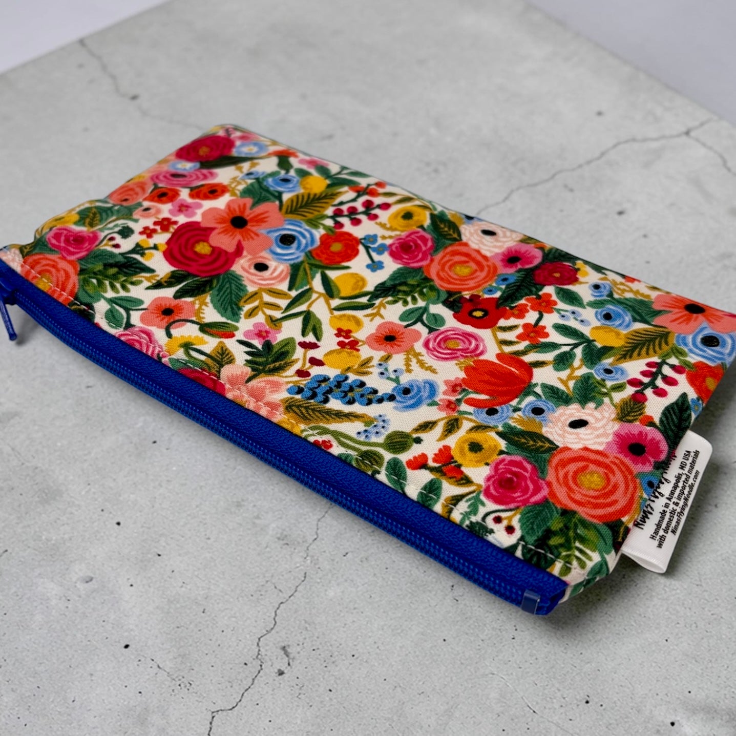 Knick Knack Sized Reusable Zippered Bag Rifle Floral