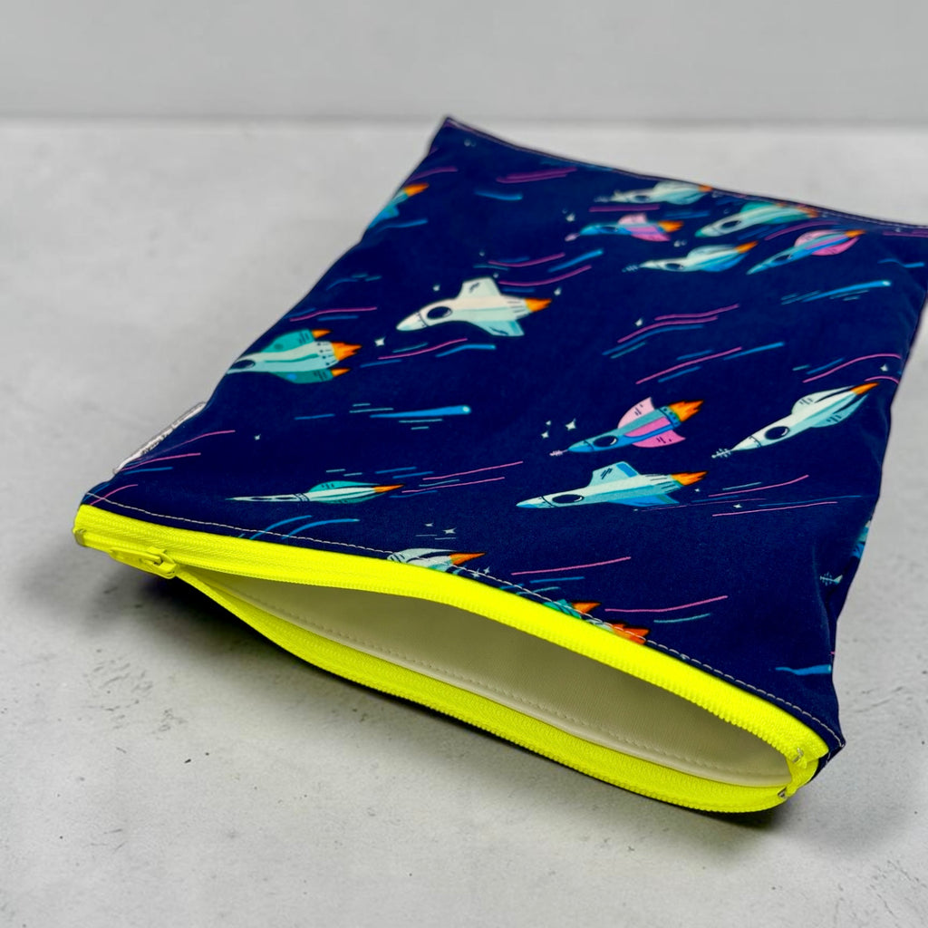 Medium Sized Wet Bag Rockets