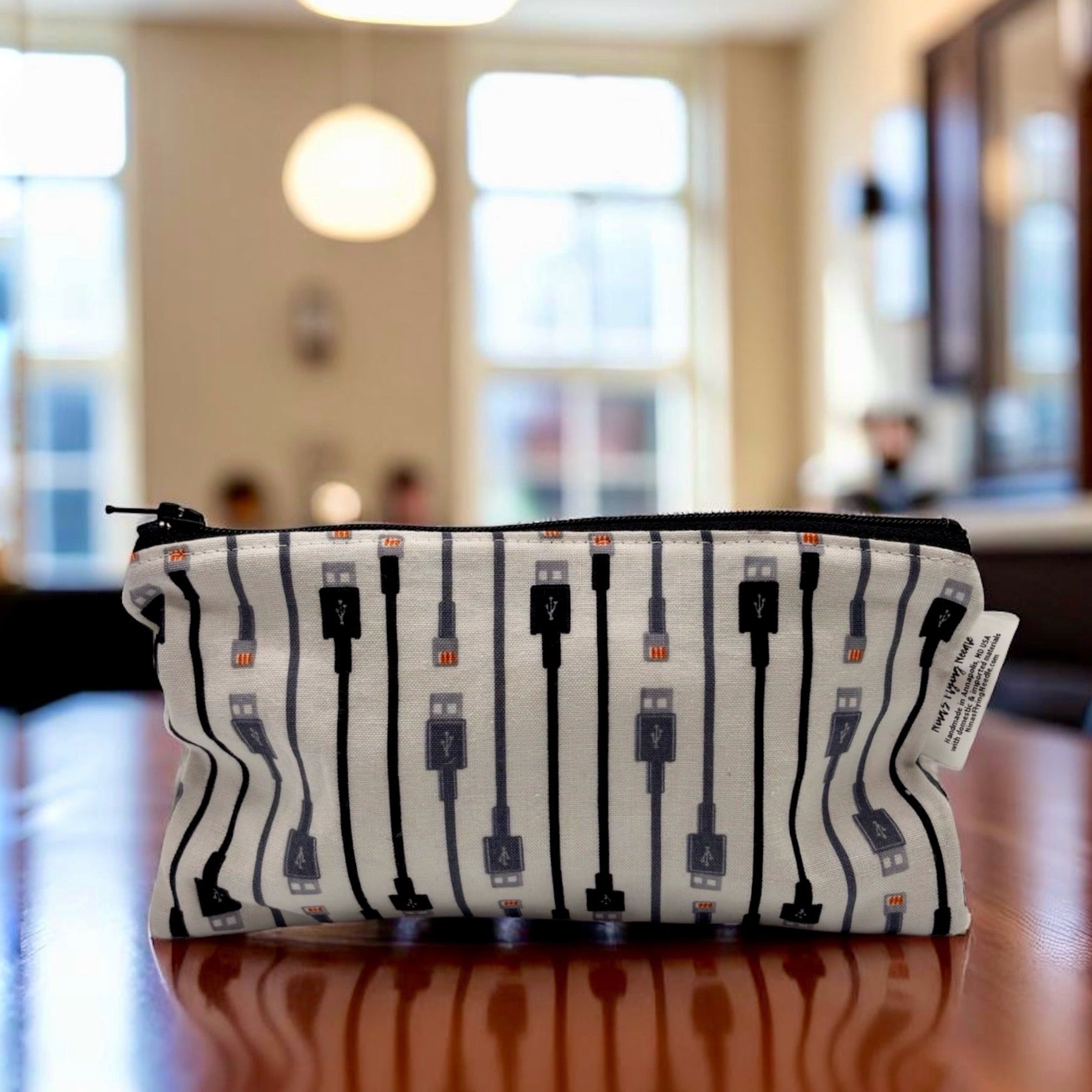 Knick Knack Sized Reusable Zippered Bag USB