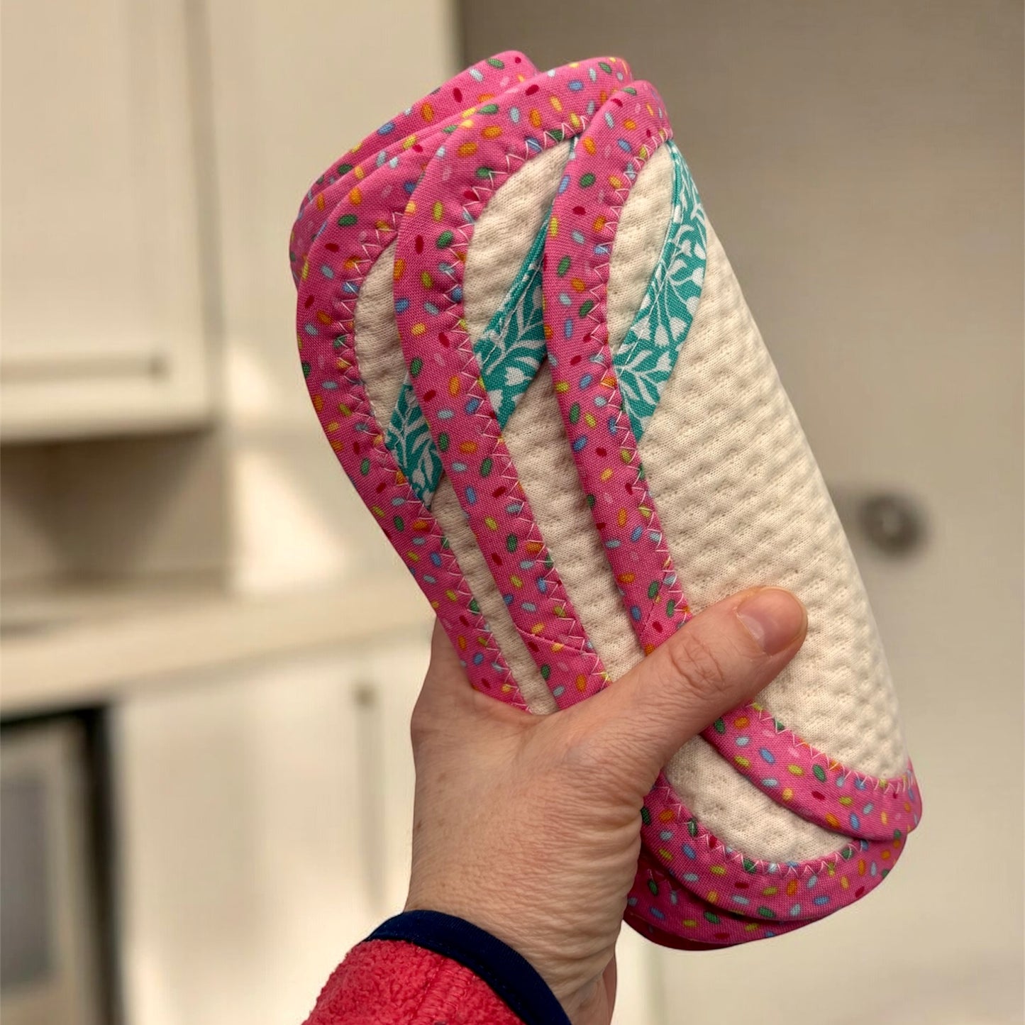 Set of 2 Reusable STANDARD Paper Towels - Confetti on Pink