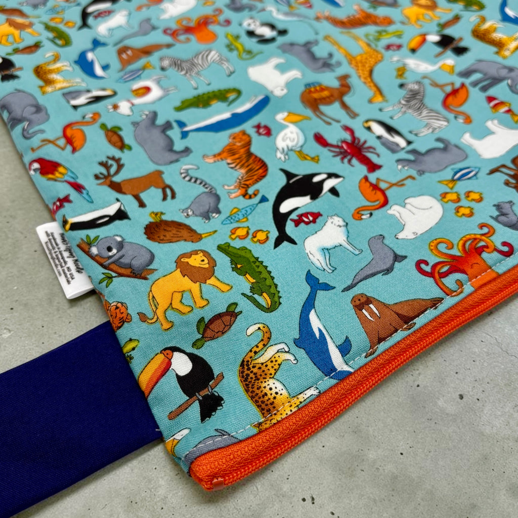 Large Wet Bag with Handle Animals Wild