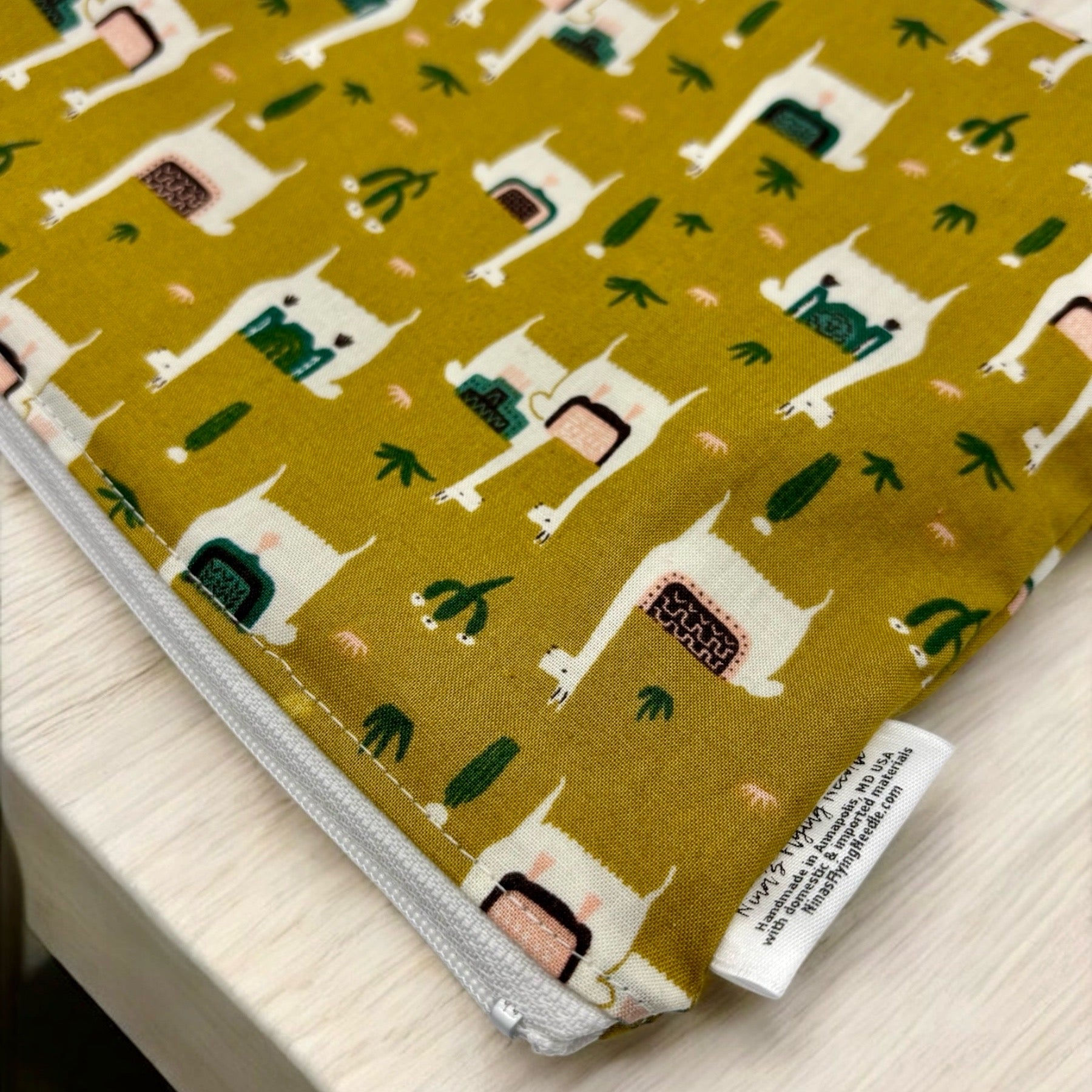 Sandwich Sized Reusable Zippered Bag Llamas