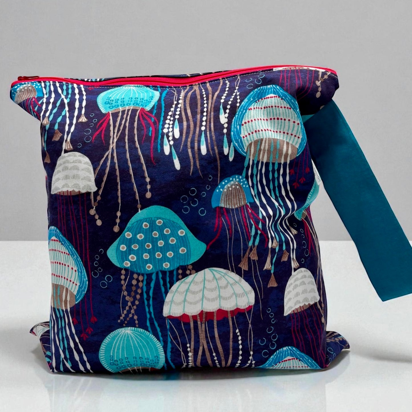 Large Wet Bag with Handle Jelly Fish