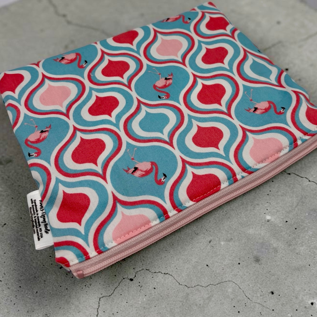 Sandwich Sized Reusable Zippered Bag Flamingos