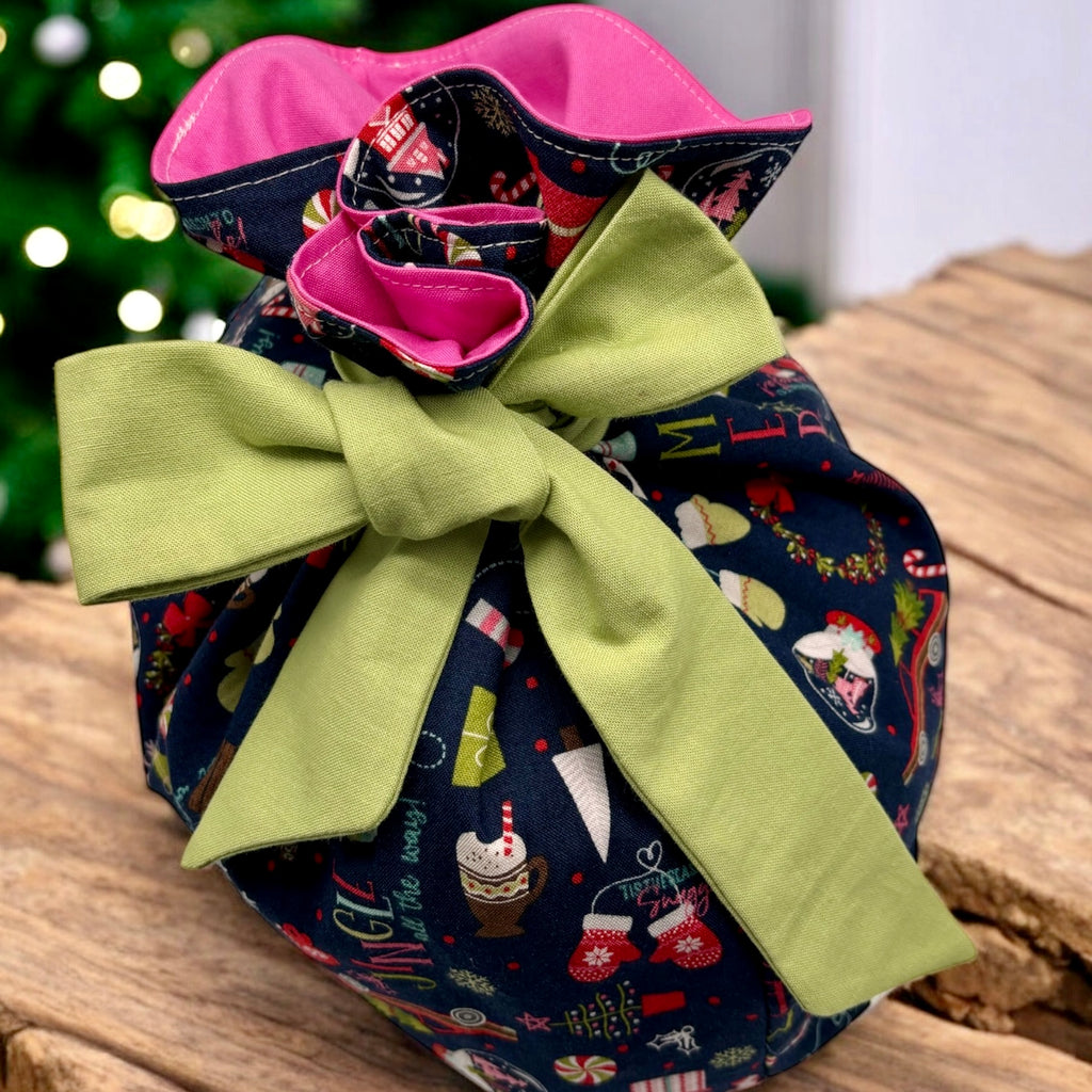 Just Right Gift Bag - Merry Jingle Christmas