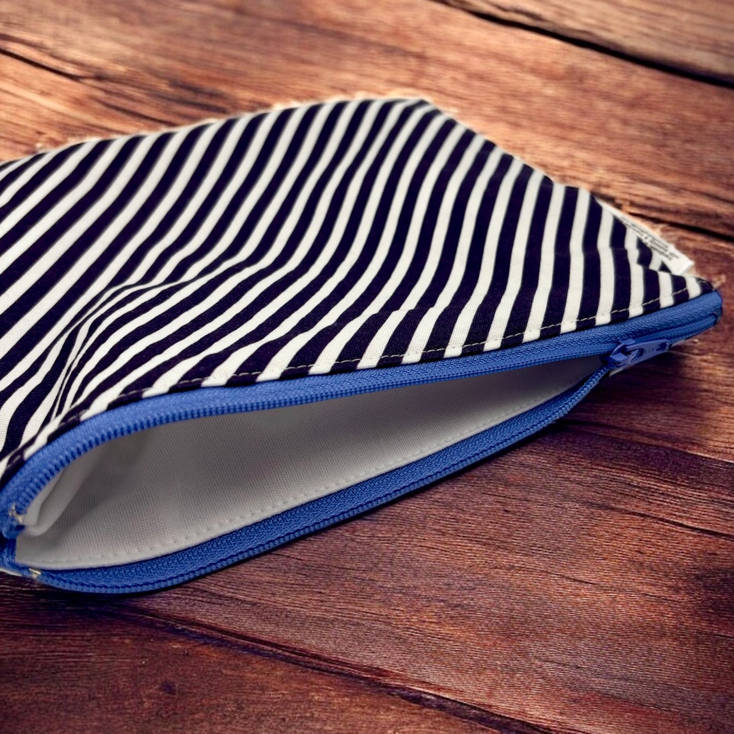 Sandwich Sized Reusable Zippered Bag Bias Stripe Navy