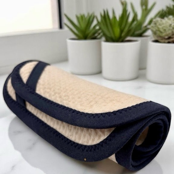 Combo Set of 2 Paper Towels - Solid Navy with Golden Dots