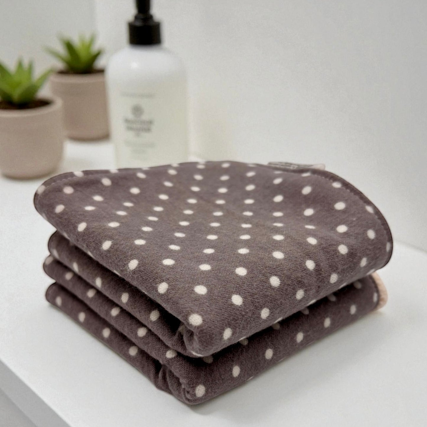 Wash Cloth - Regular - Polka Dots On Gray