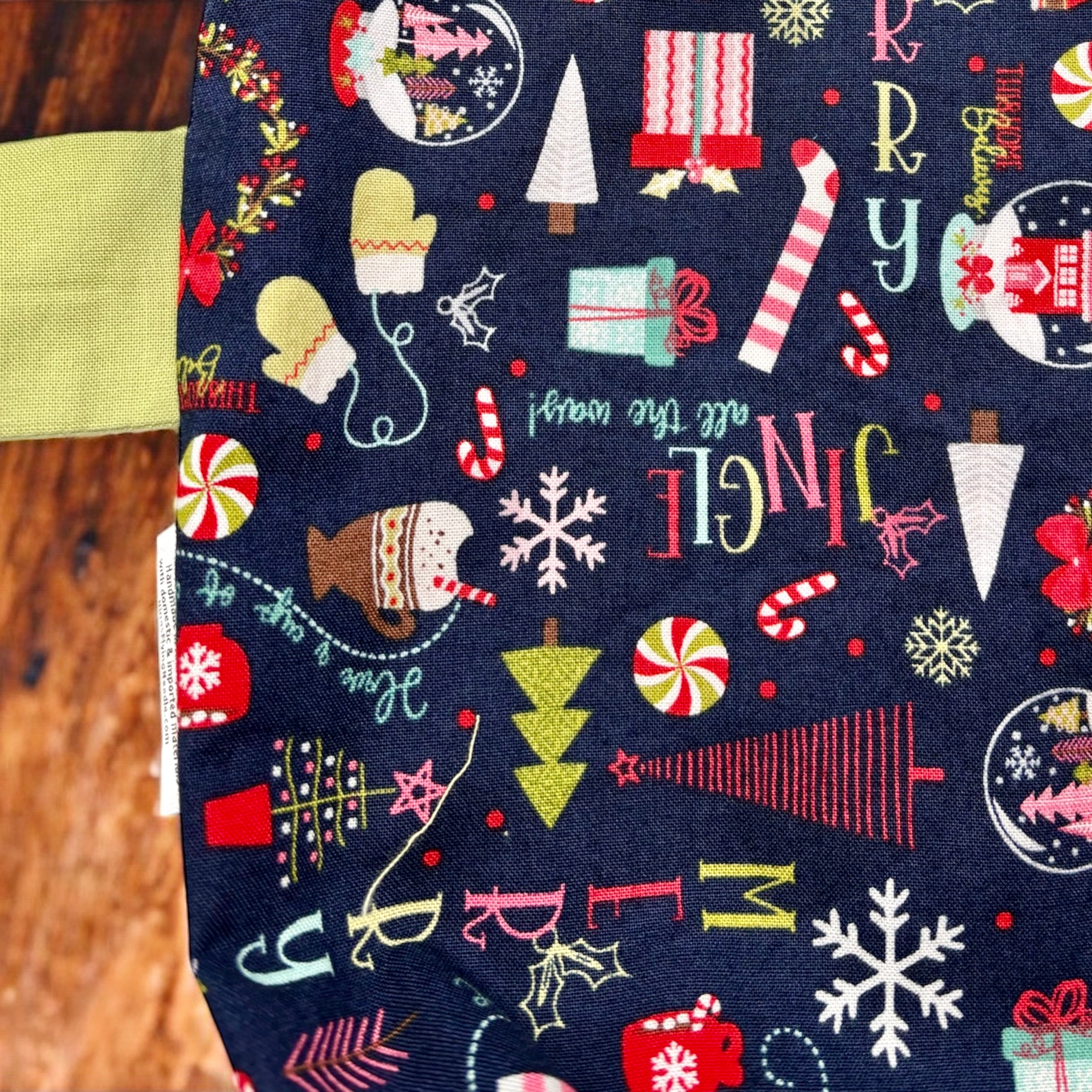 Just Right Gift Bag - Merry Jingle Christmas