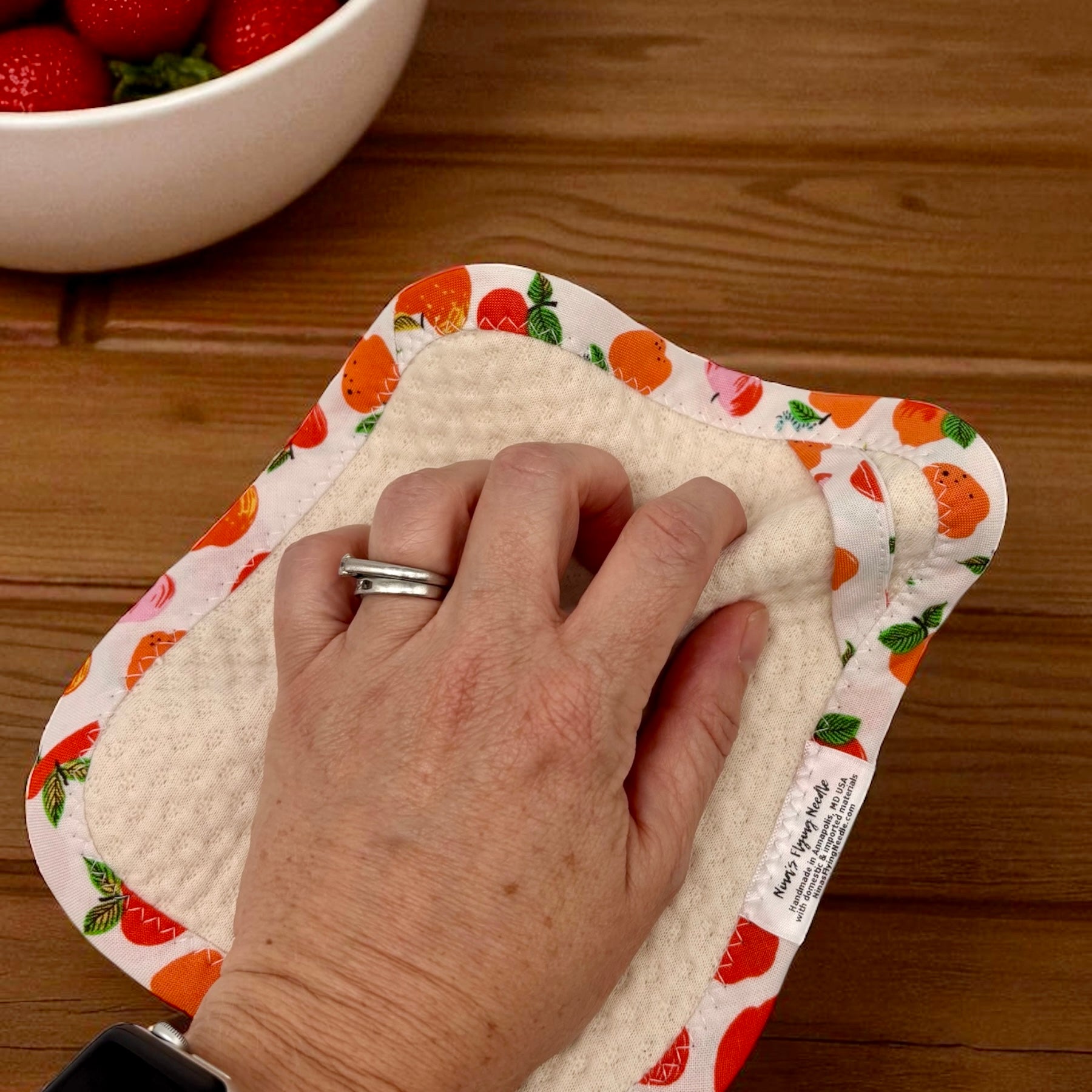 Combo Set of 2 Paper Towels - Apples Red