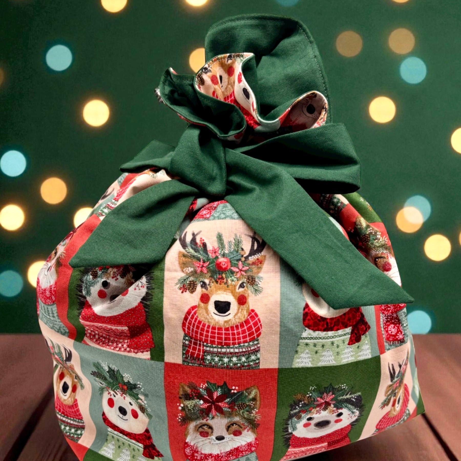 Going All Out Gift Bag - Animals with Christmas Wreaths