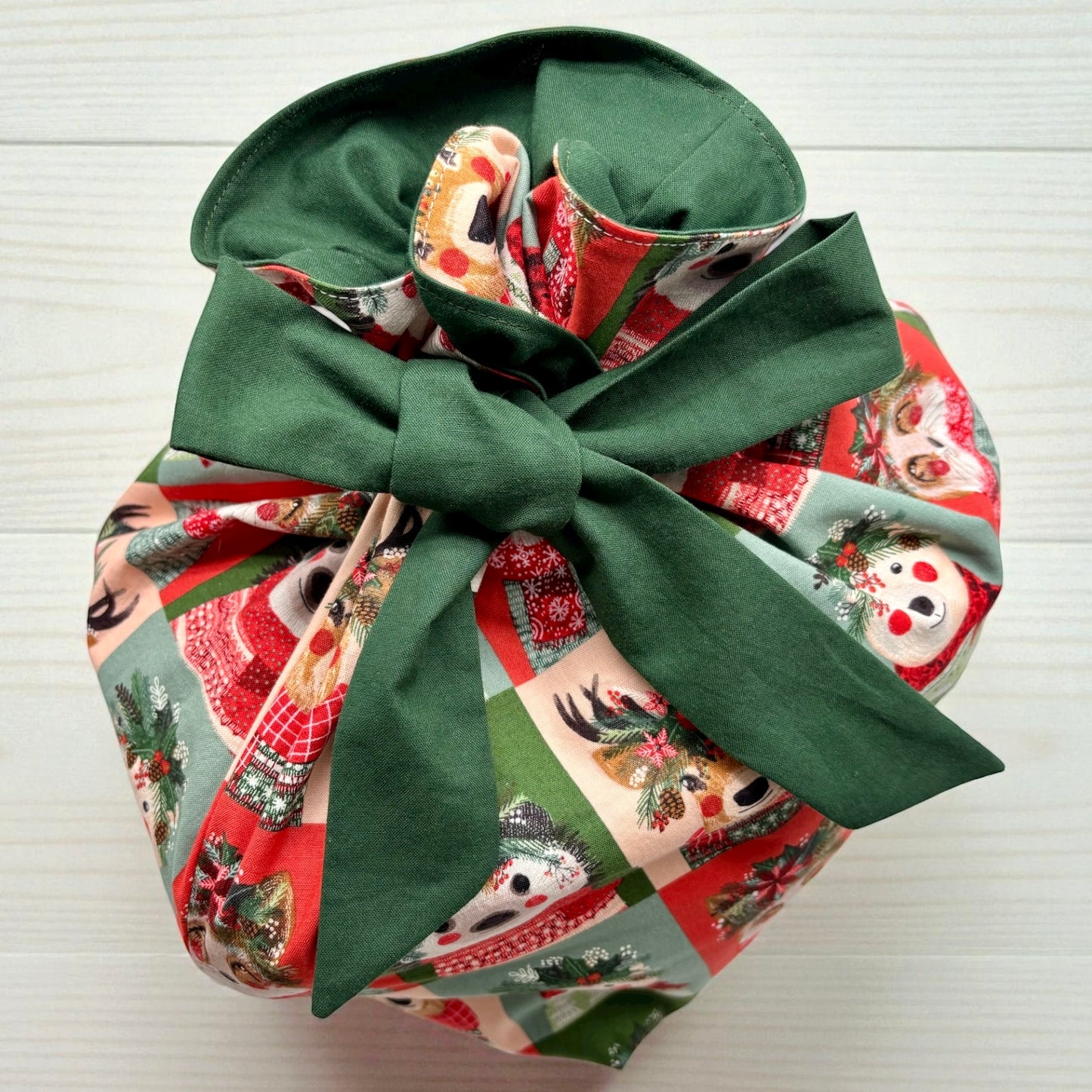 Going All Out Gift Bag - Animals with Christmas Wreaths