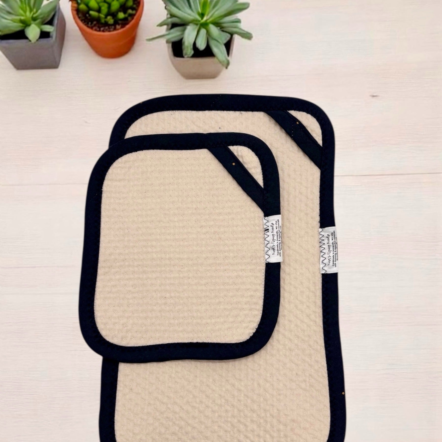 Combo Set of 2 Paper Towels - Solid Navy with Golden Dots