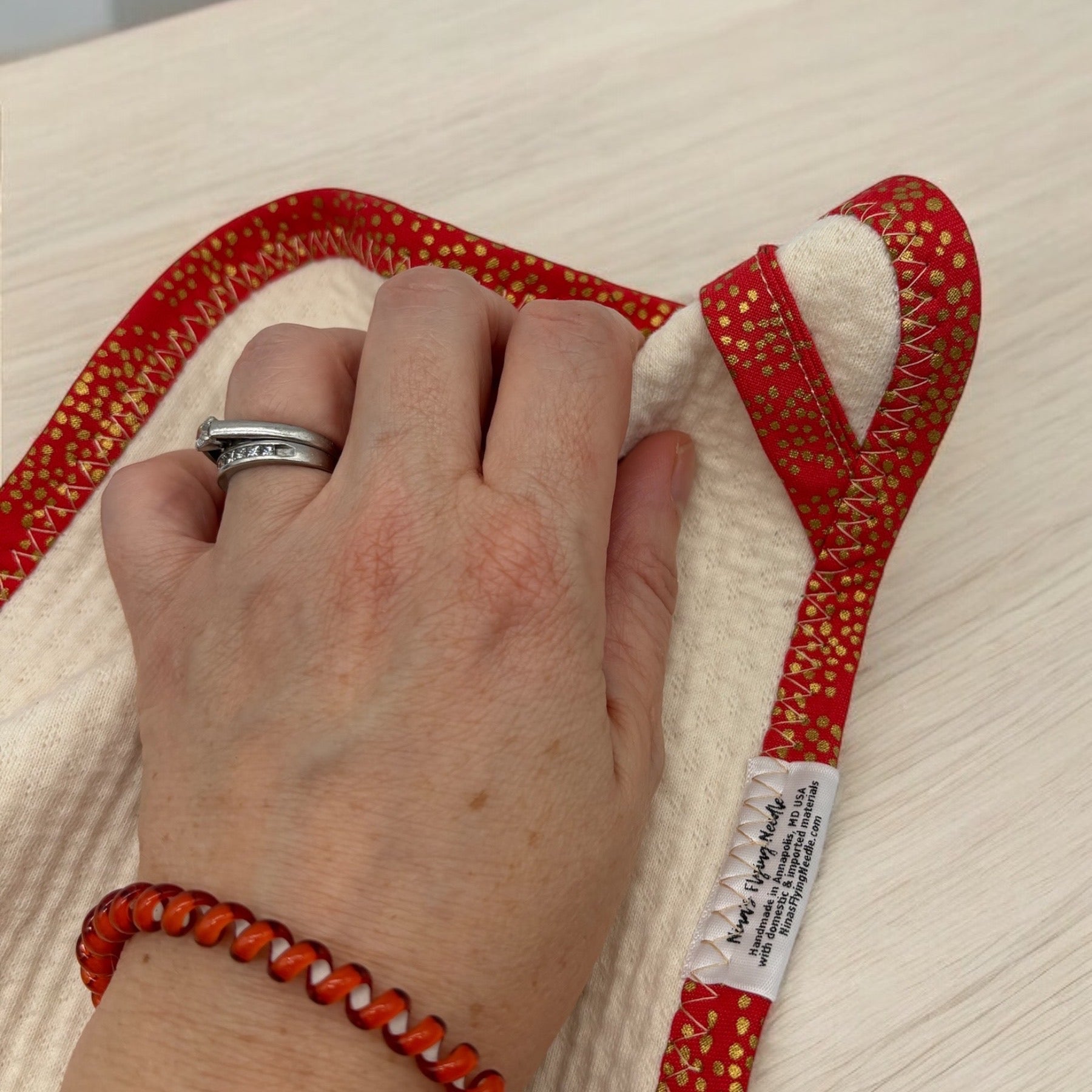 Set of 2 Reusable STANDARD Paper Towels - Gold Sparkle on Red