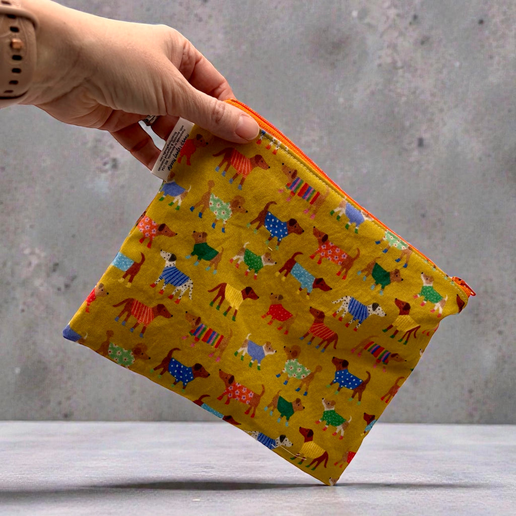 Sandwich Sized Reusable Zippered Bag Dogs