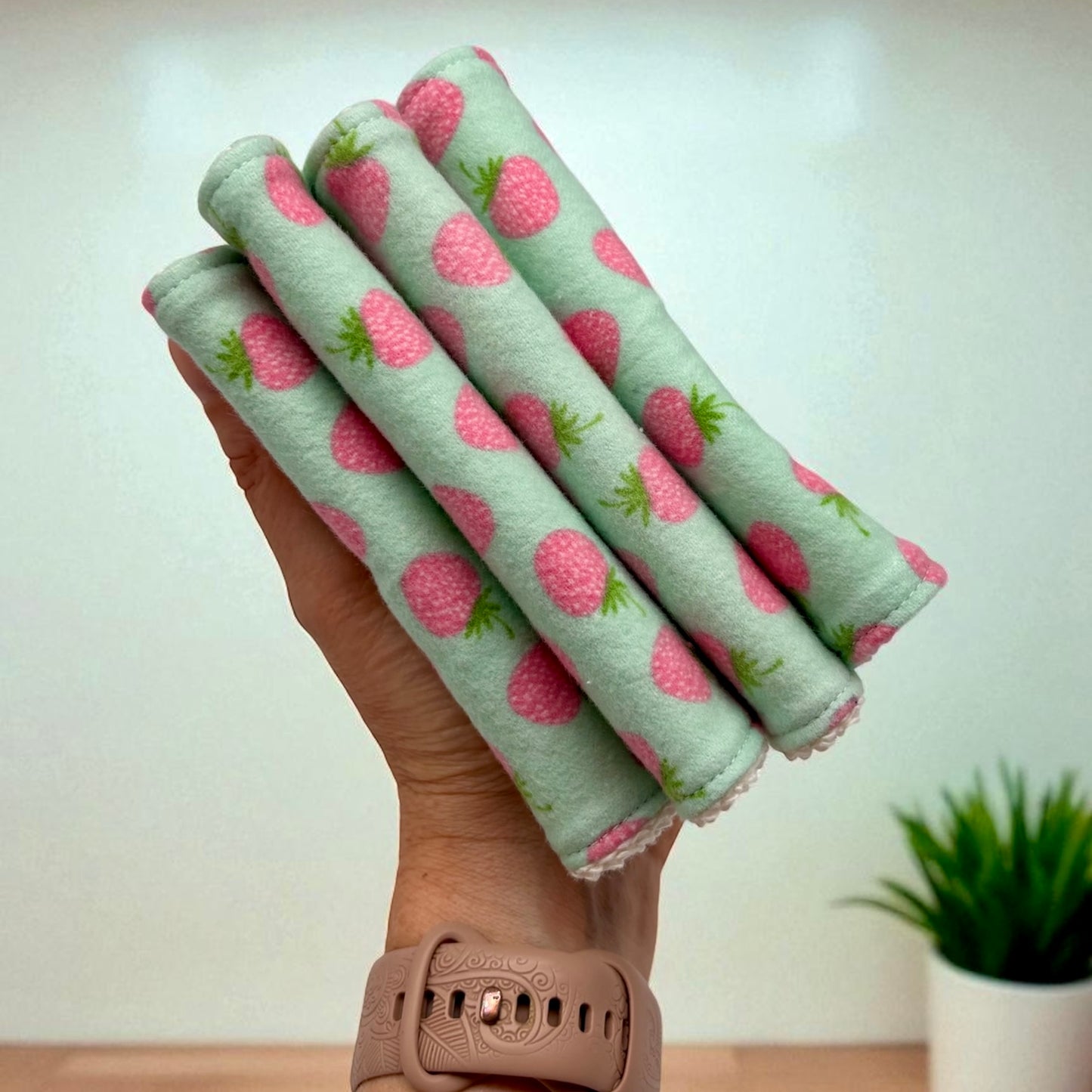 Wash Cloths - Minis - Strawberries