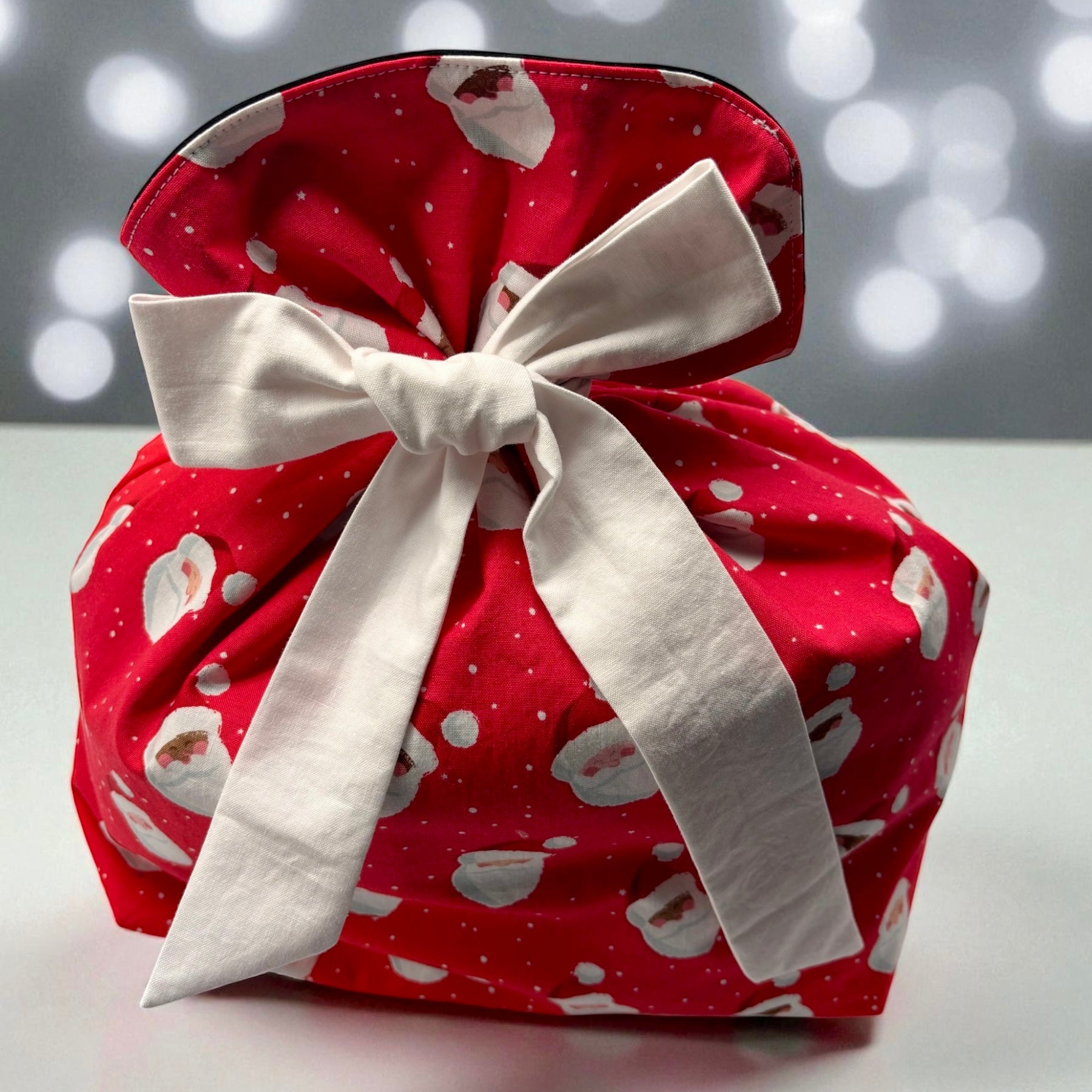 Going All Out Gift Bag - Santa on Red