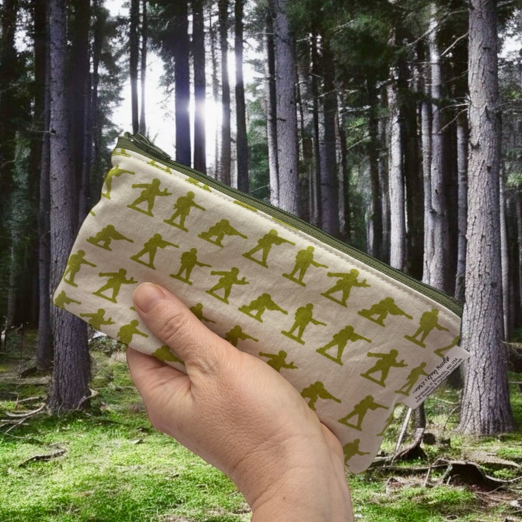 Knick Knack Sized Reusable Zippered Bag Toy Soldiers