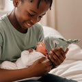 Knot Hat in Newborn: Seagulls with Stripes