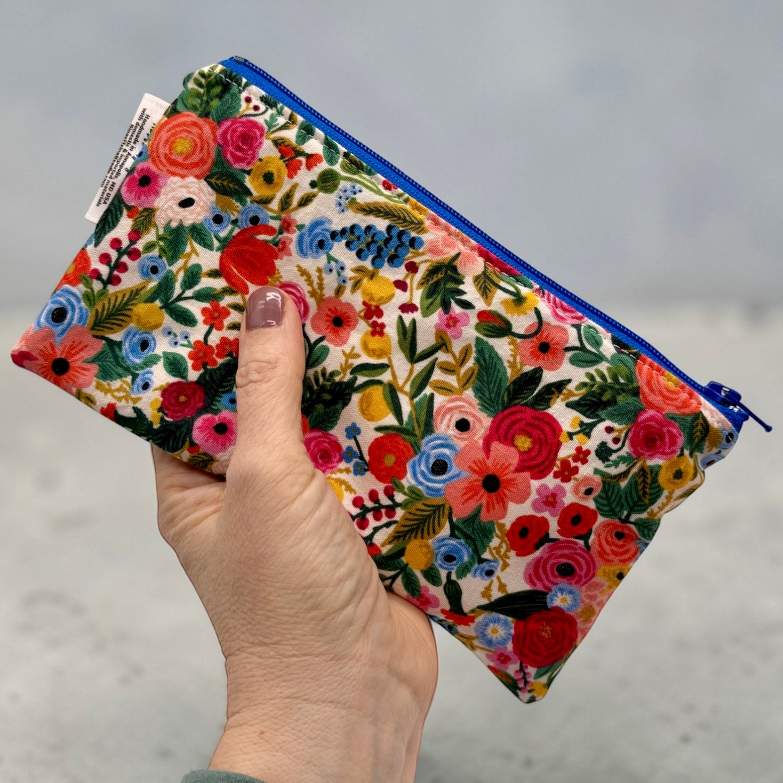 Knick Knack Sized Reusable Zippered Bag Rifle Floral