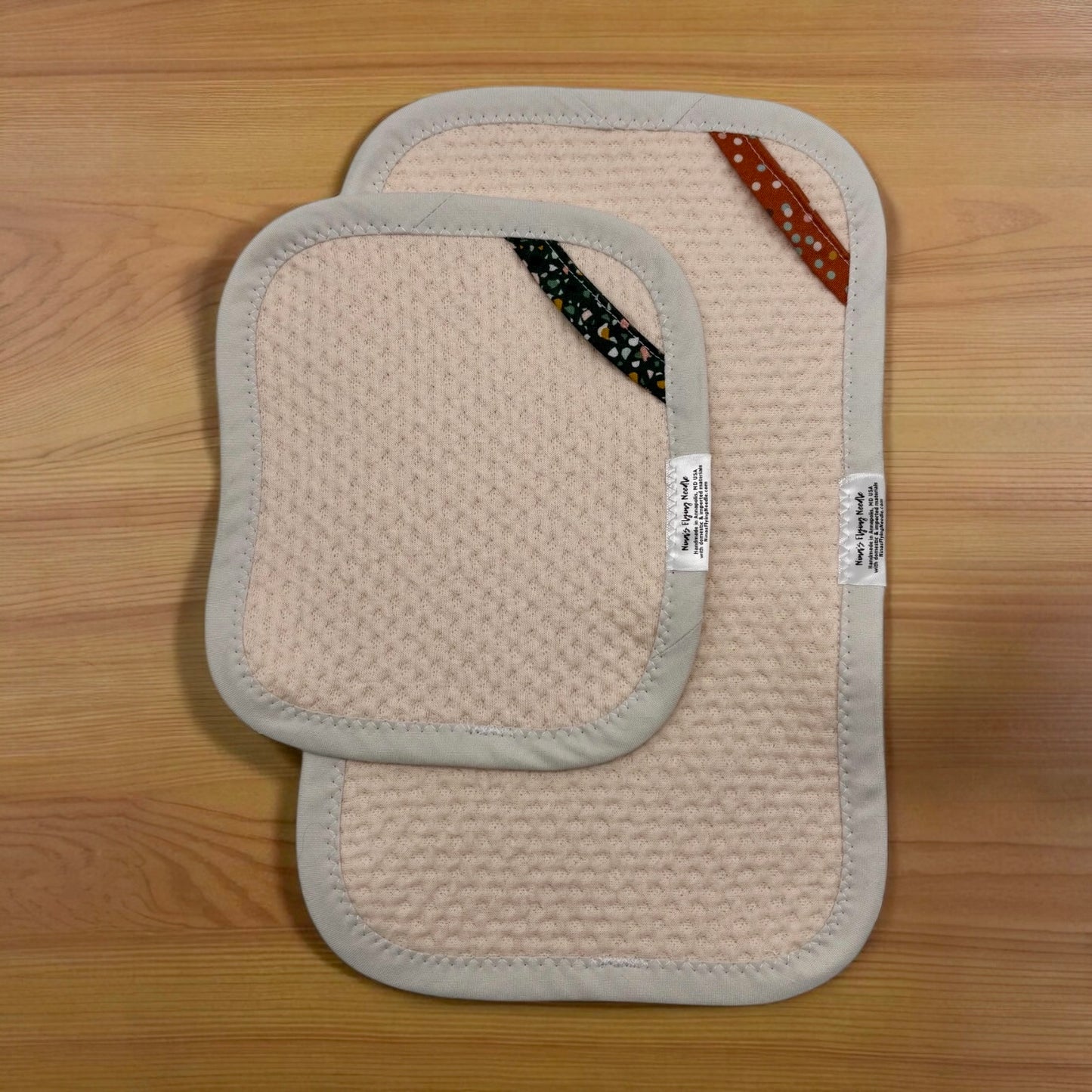 Combo Set of 2 Paper Towels - Off White - Dotted Hooks