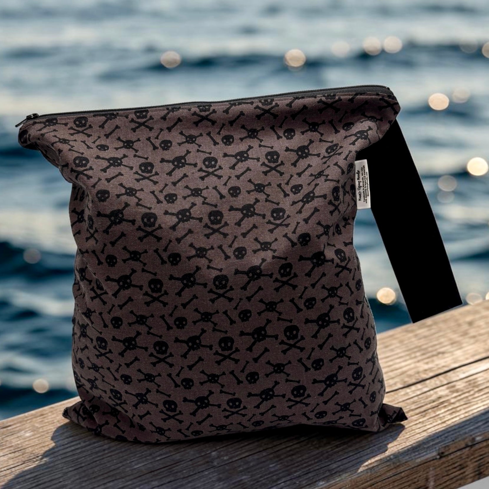 Large Wet Bag with Handle Pirate Skulls