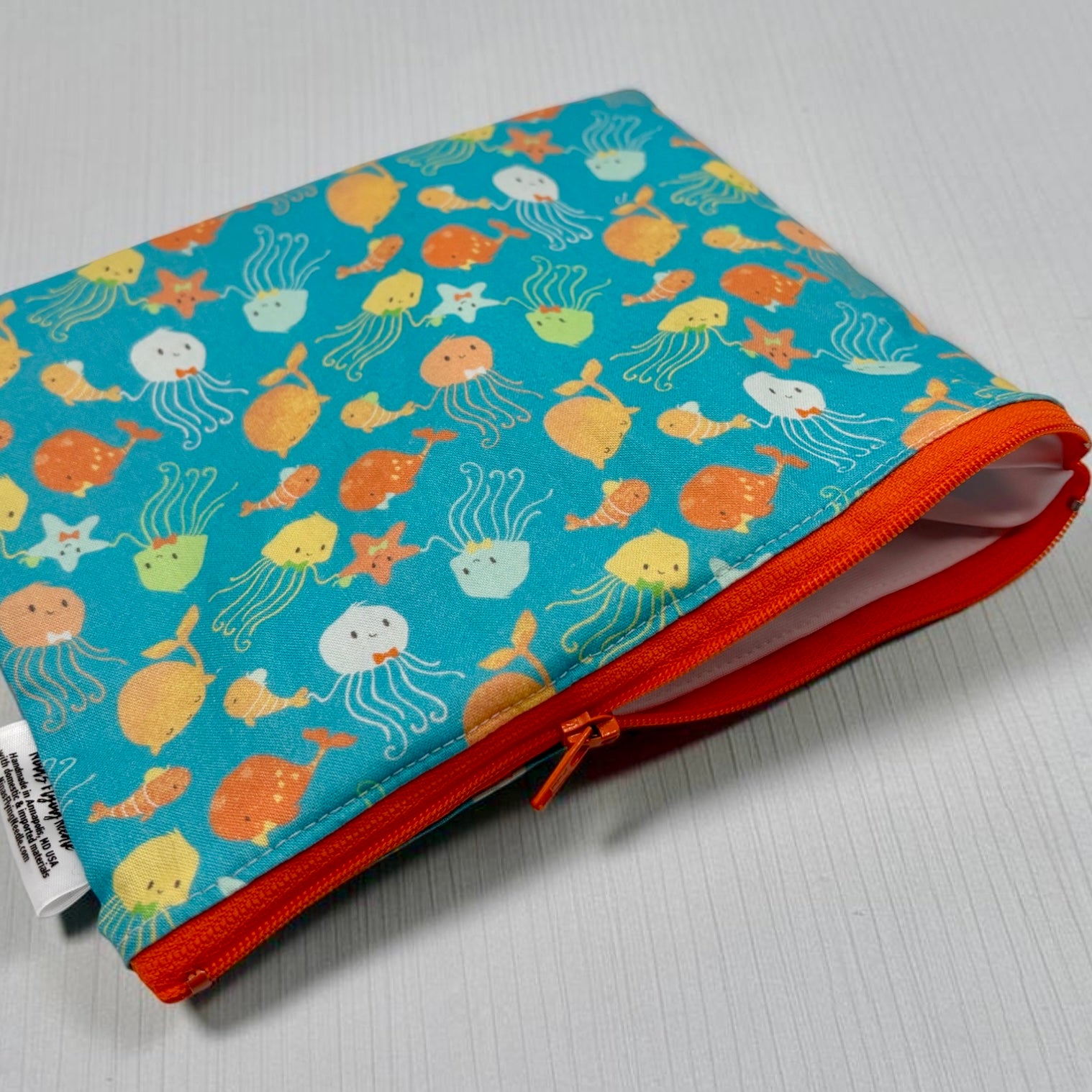 Sandwich Sized Reusable Zippered Bag Jellyfish