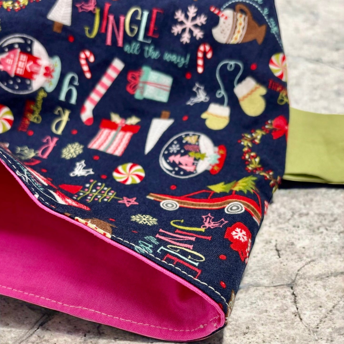 Just Right Gift Bag - Merry Jingle Christmas