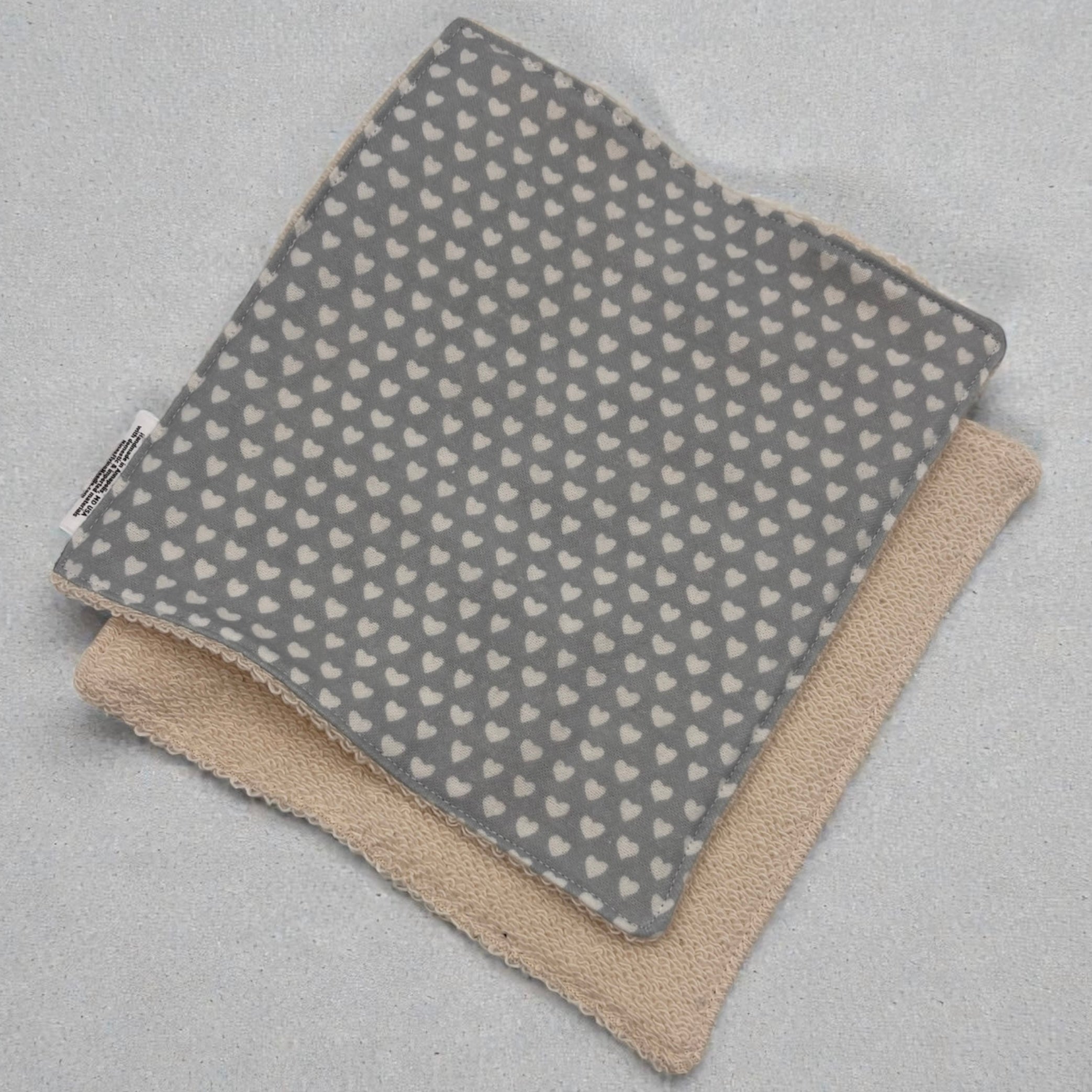 Wash Cloth - Regular - Hearts on Gray