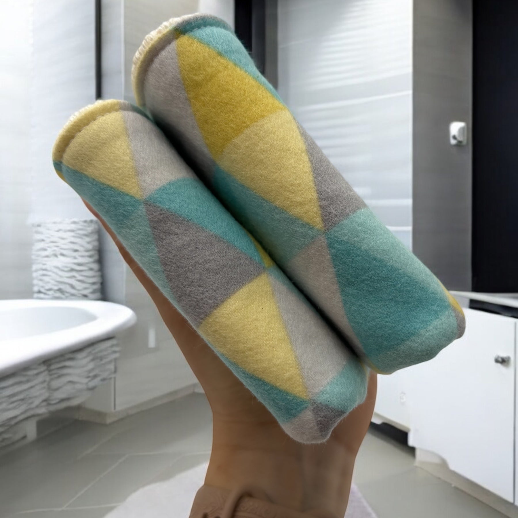 Wash Cloth - Regular - Triangles - Yellow Blue