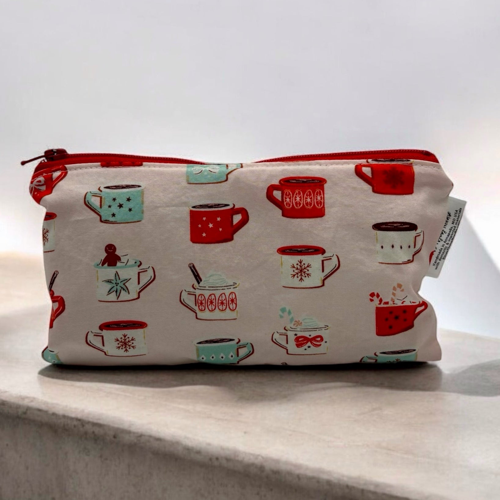 Knick Knack Sized Reusable Zippered Bag Hot Cocoa