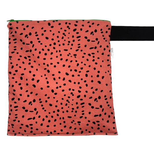 Large Wet Bag with Handle Dots on Salmon