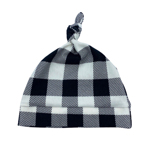 Knot Hat in Newborn: Plaid Black and White
